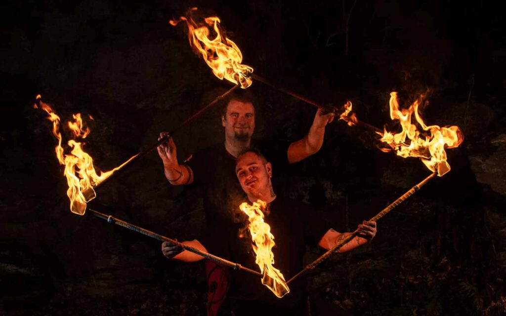 Feuershow in Chemnitz Feuerkünstler Feuerspucker Feuerschlucker Hochzeitsfeuershow buchen